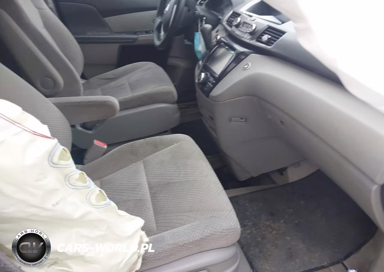 2016 Honda Odyssey Se VIN:5FNRL5H35GB131978 - 5