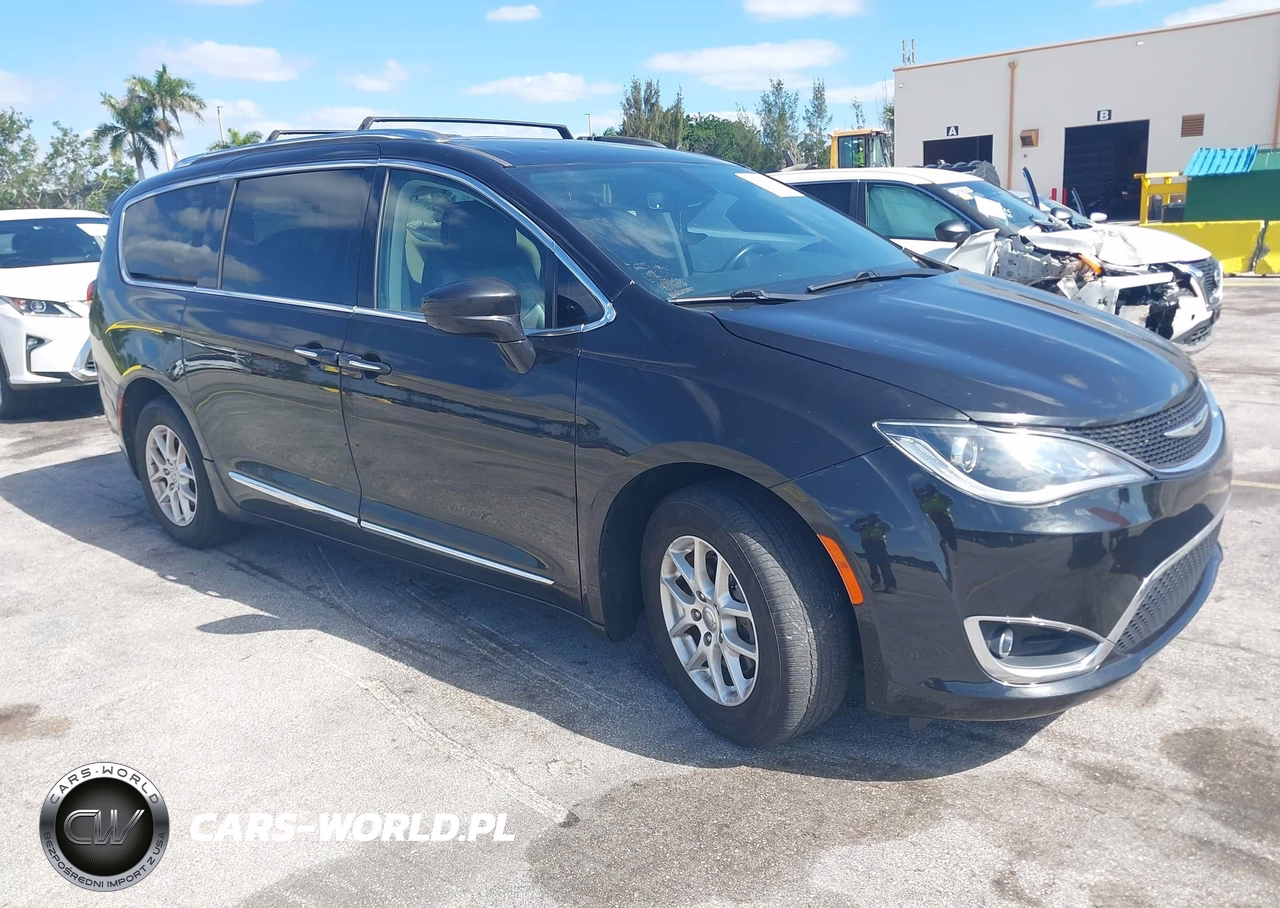 2020 Chrysler Pacifica Touring L