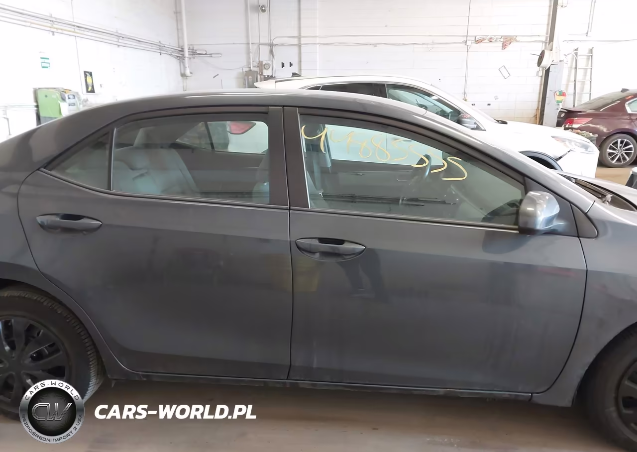 2015 Toyota Corolla Le VIN:5YFBURHE4FP301354 - 13