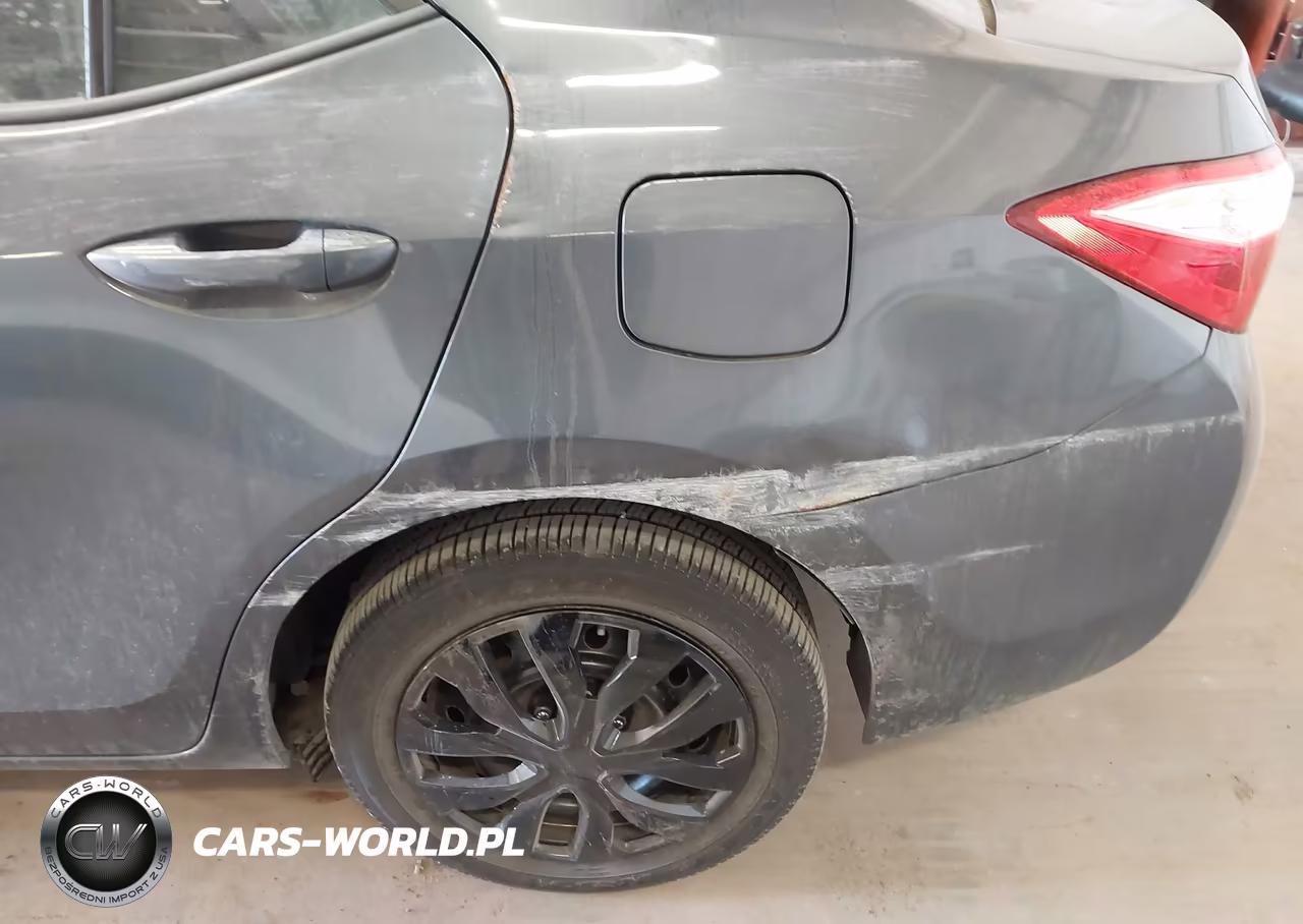 2015 Toyota Corolla Le VIN:5YFBURHE4FP301354 - 19
