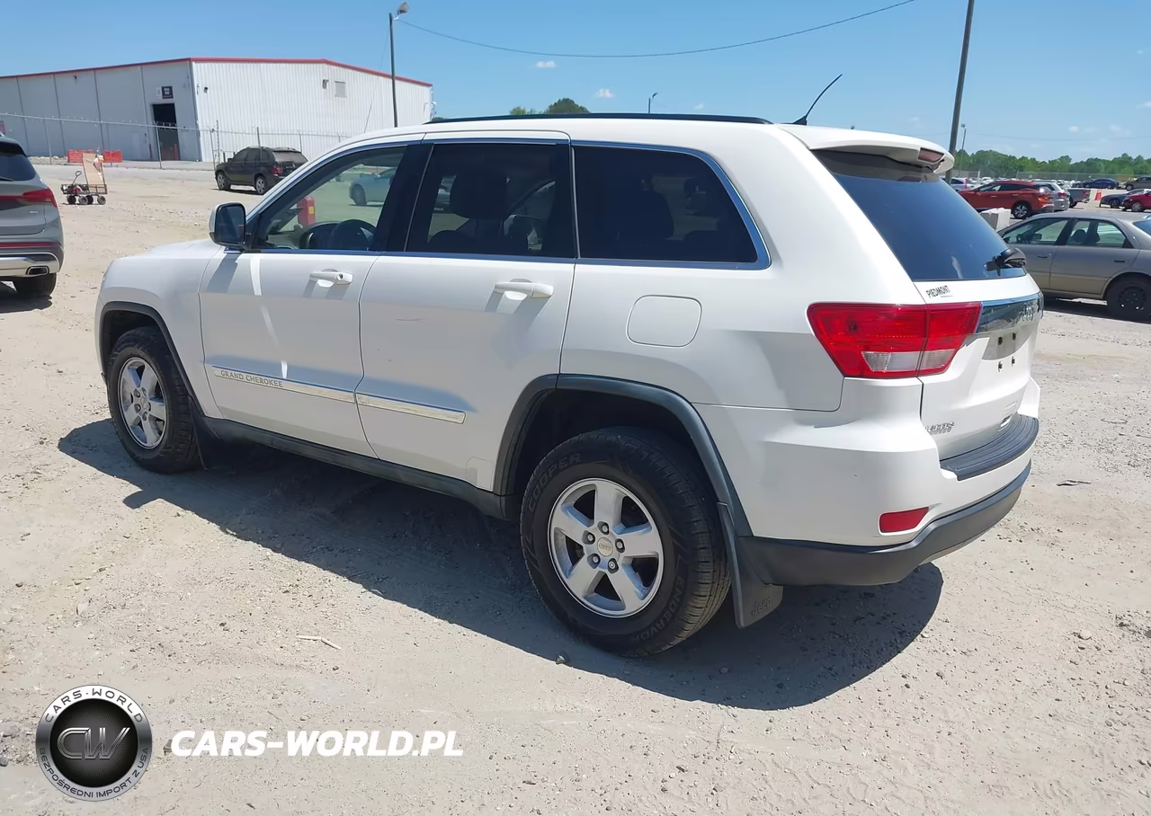 2012 Jeep Grand Cherokee Laredo VIN:1C4RJEAG7CC215519 - 3