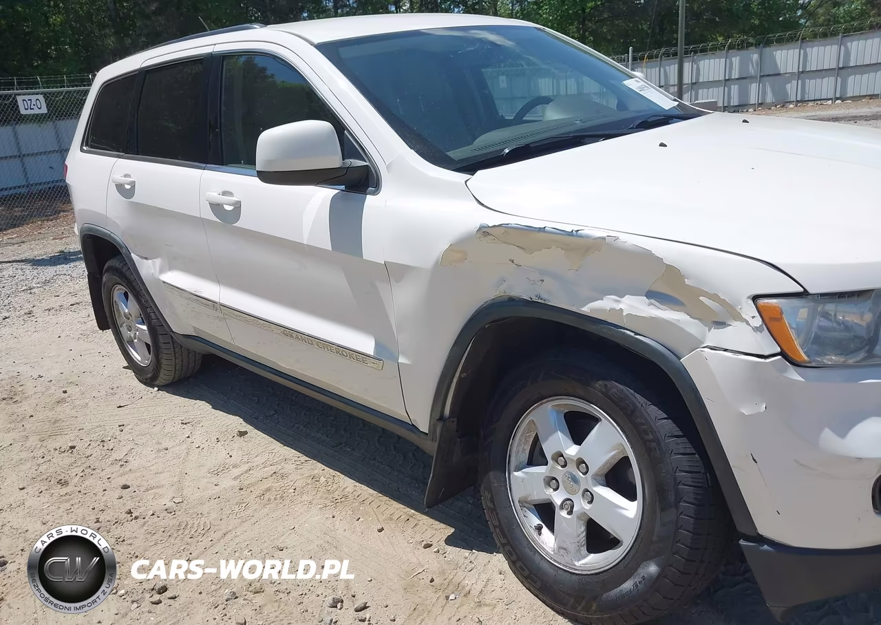 2012 Jeep Grand Cherokee Laredo VIN:1C4RJEAG7CC215519 - 6
