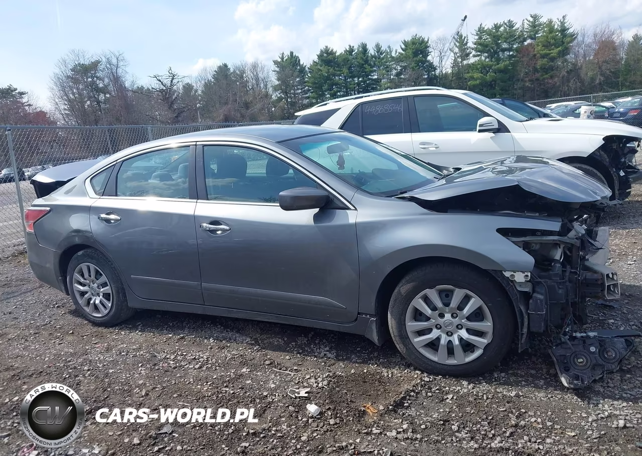 2015 Nissan Altima 2.5 S VIN:1N4AL3AP2FC410532 - 13