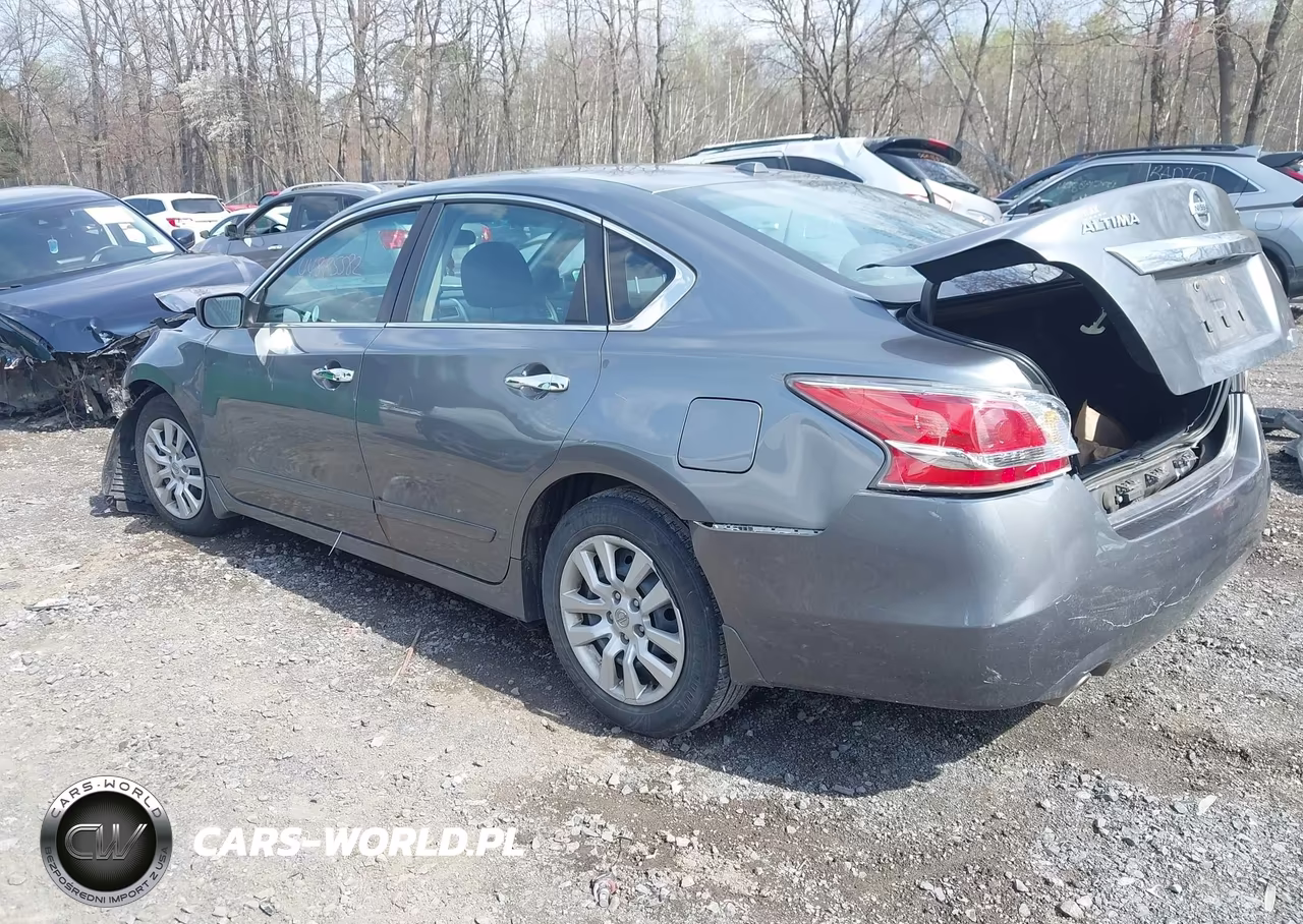 2015 Nissan Altima 2.5 S VIN:1N4AL3AP2FC410532 - 3