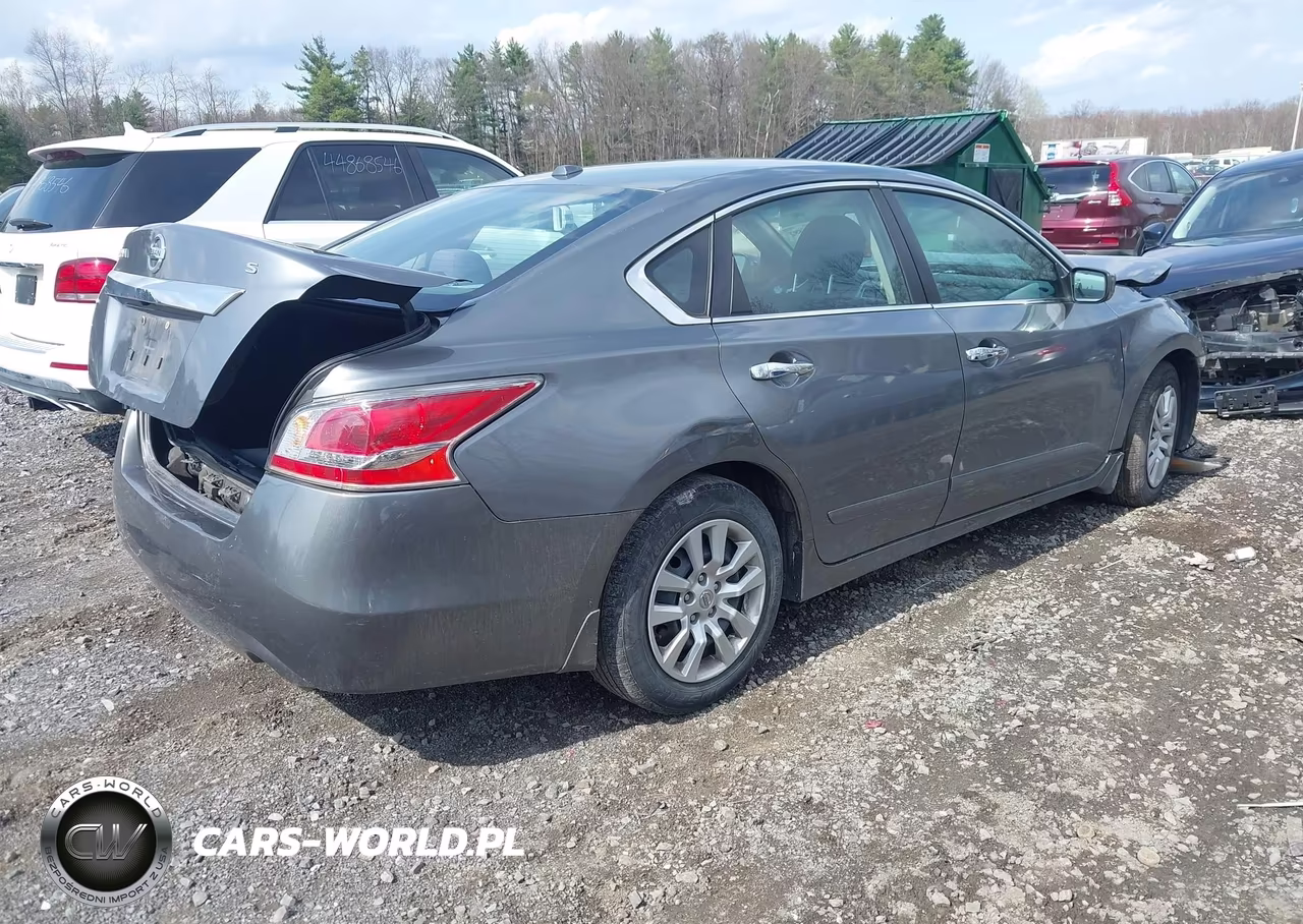 2015 Nissan Altima 2.5 S VIN:1N4AL3AP2FC410532 - 4