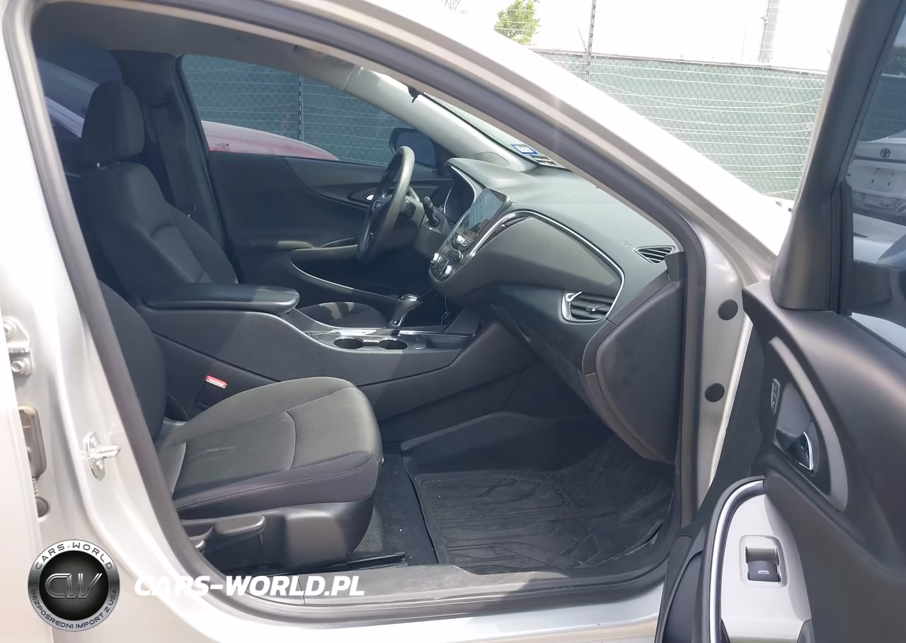 2019 Chevrolet Malibu Lt VIN:1G1ZD5ST6KF115193 - 5