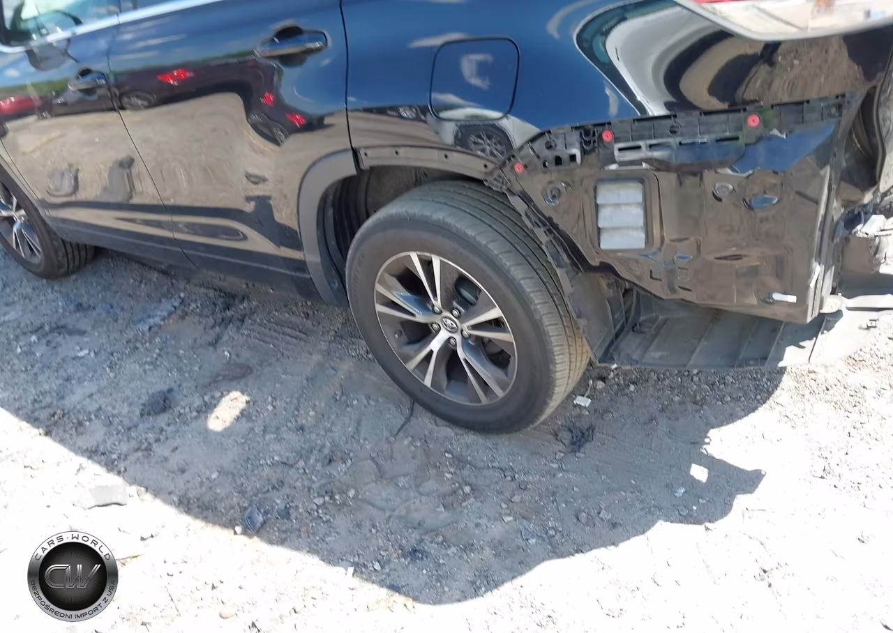 2016 Toyota Highlander Xle V6 VIN:5TDKKRFH7GS504489 - 17