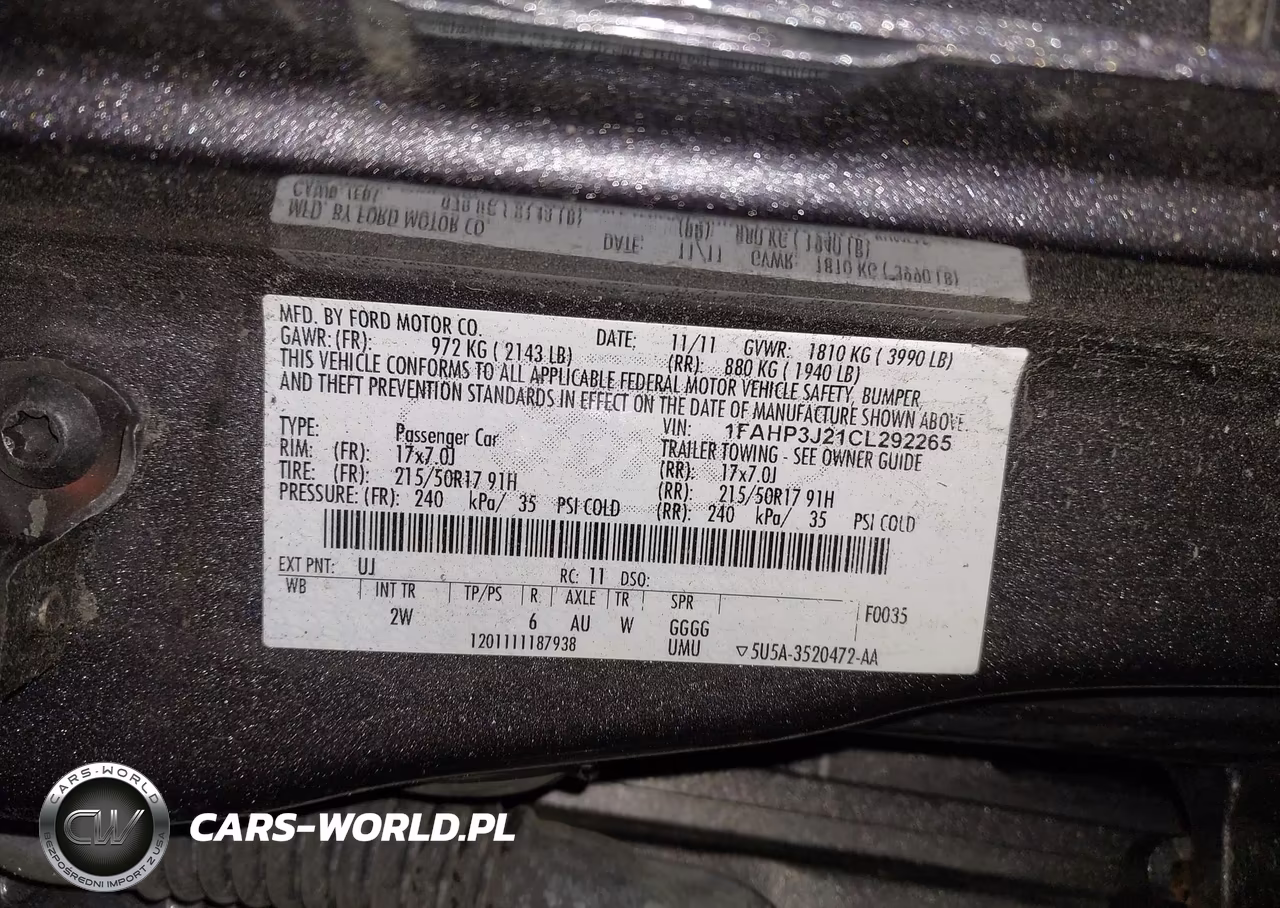 2012 Ford Focus Titanium VIN:1FAHP3J21CL292265 - 9