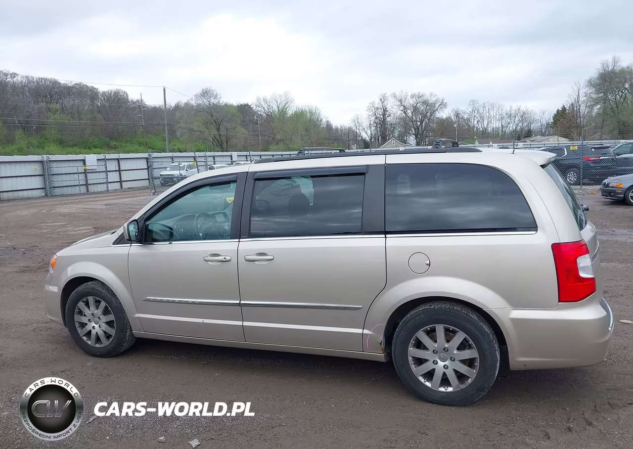 2013 Chrysler Town & Country Touring VIN:2C4RC1BGXDR563938 - 15