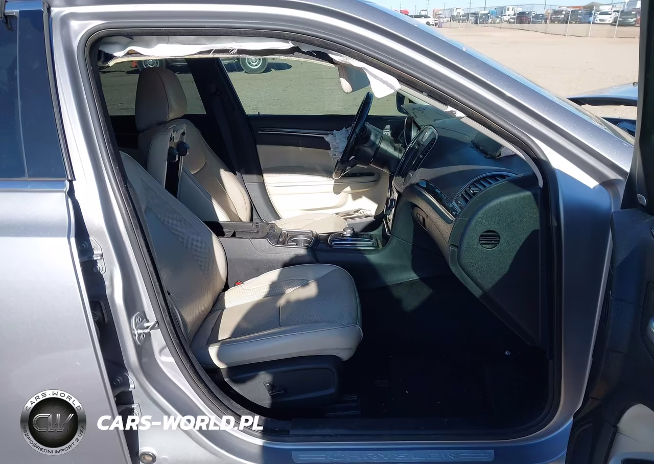 2016 Chrysler 300C VIN:2C3CCAEG5GH127904 - 5
