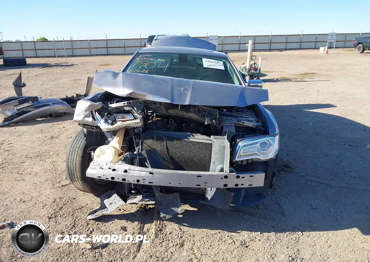 2016 Chrysler 300C VIN:2C3CCAEG5GH127904 - 6