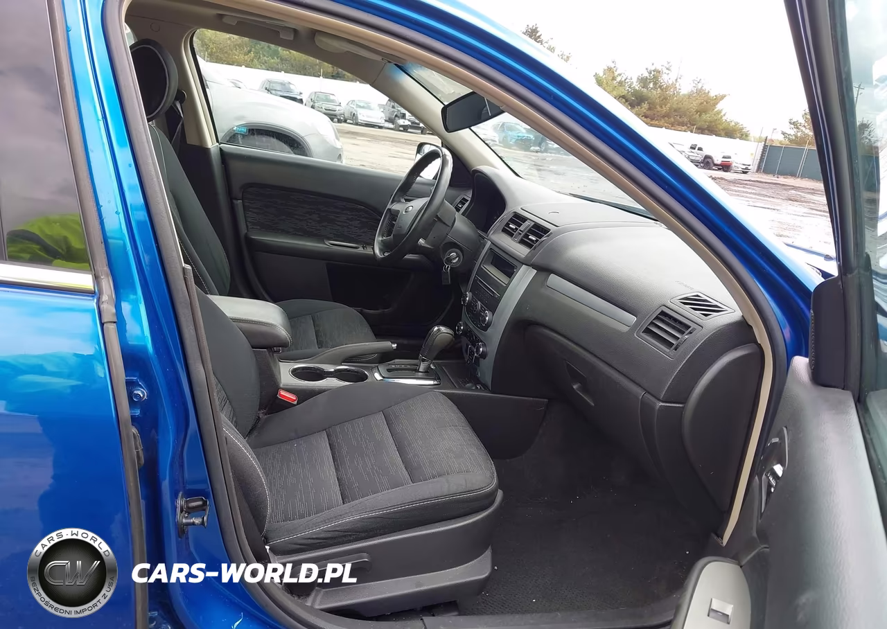 2012 Ford Fusion Se VIN:3FAHP0HG7CR136149 - 5