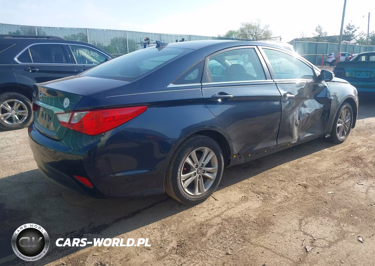 2014 Hyundai Sonata Gls VIN:5NPEB4AC0EH885990 - 4