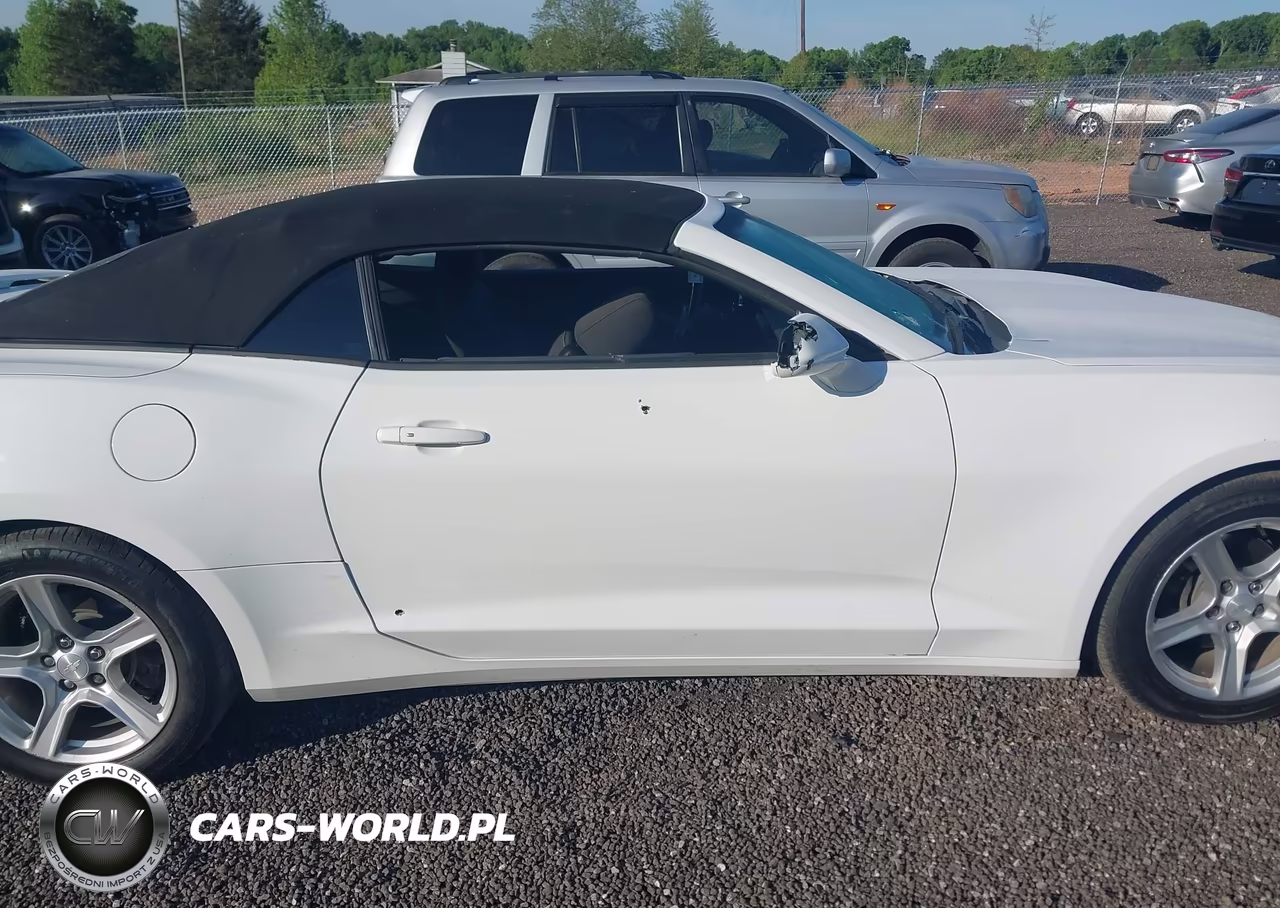 2018 Chevrolet Camaro 1Lt VIN:1G1FB3DX6J0117914 - 13