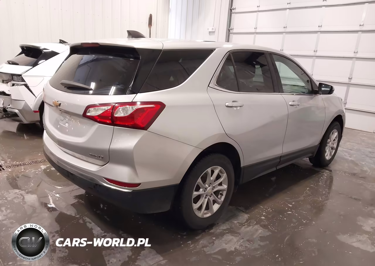 2019 Chevrolet Equinox Lt VIN:2GNAXUEV3K6270823 - 4