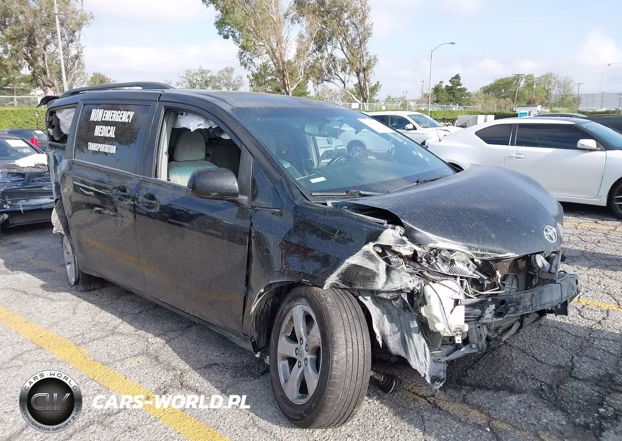 2015 Toyota Sienna Le 8 Passenger – zdjęcie 1 z 19