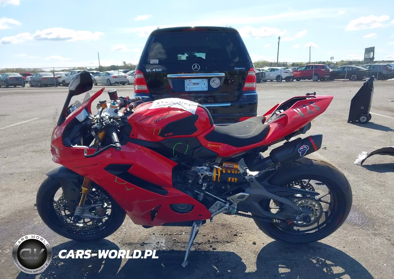 2025 Ducati Panigale V2-V2 S VIN:ZDMHAU8T5SB000643 - 12