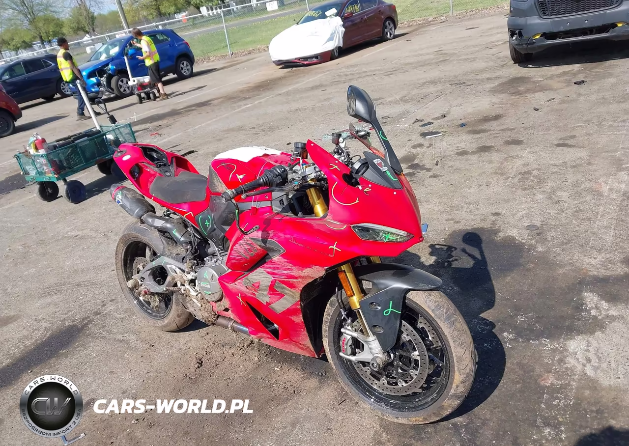2025 Ducati Panigale V2-V2 S VIN:ZDMHAU8T5SB000643 - 2