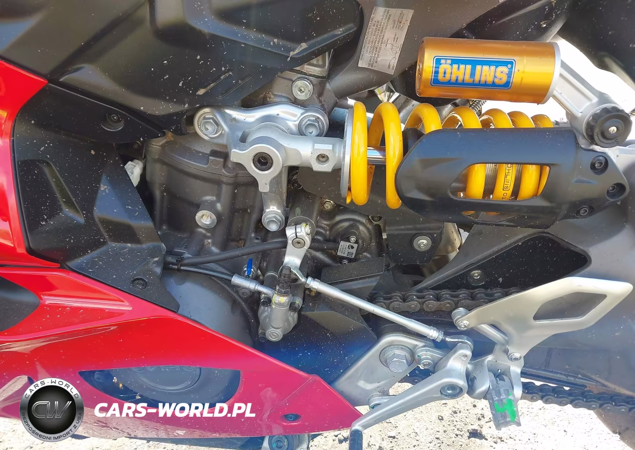 2025 Ducati Panigale V2-V2 S VIN:ZDMHAU8T5SB000643 - 8
