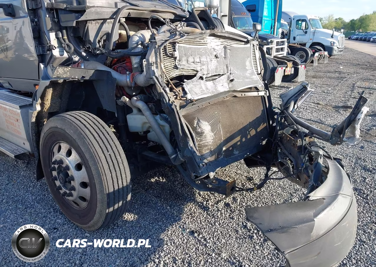 2017 International Prostar+ VIN:3HCDJAPRXHL752637 - 11