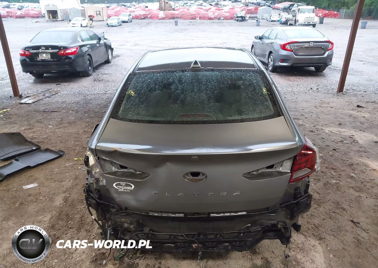 2020 Hyundai Elantra Sel VIN:5NPD84LF8LH511626 - 17