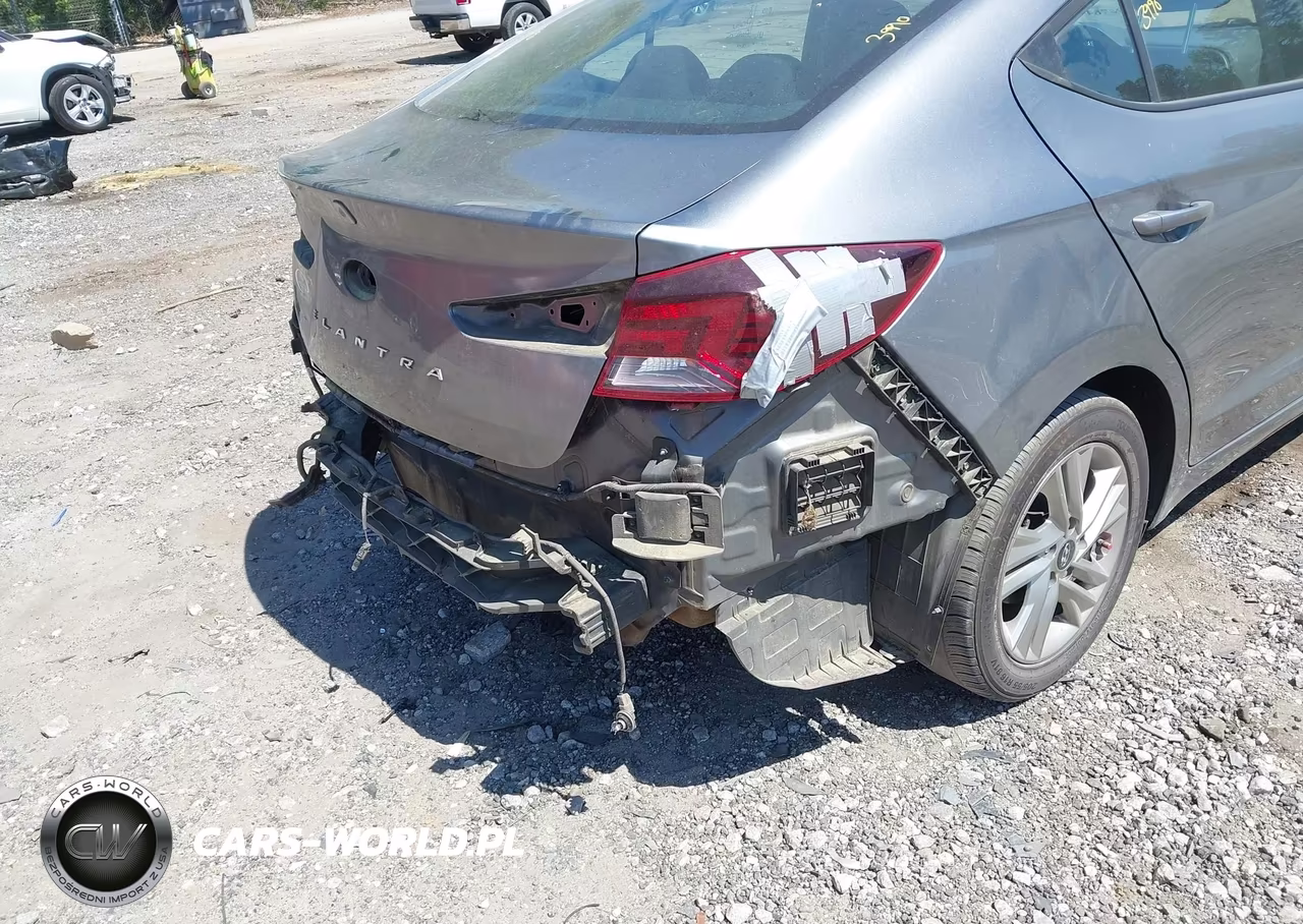2020 Hyundai Elantra Sel VIN:5NPD84LF8LH511626 - 18