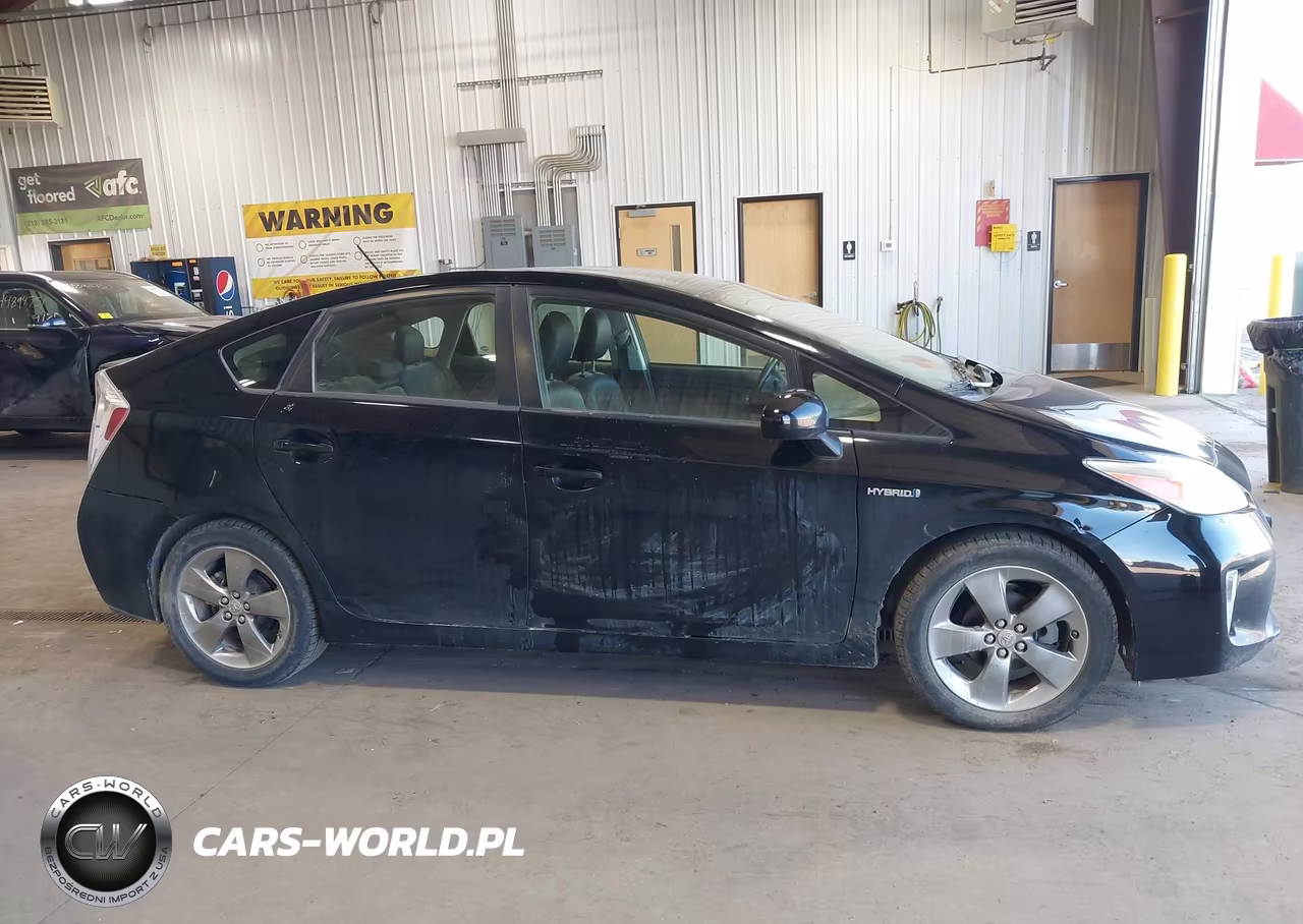 2013 Toyota Prius Three Se VIN:JTDKN3DU1D1656748 - 13
