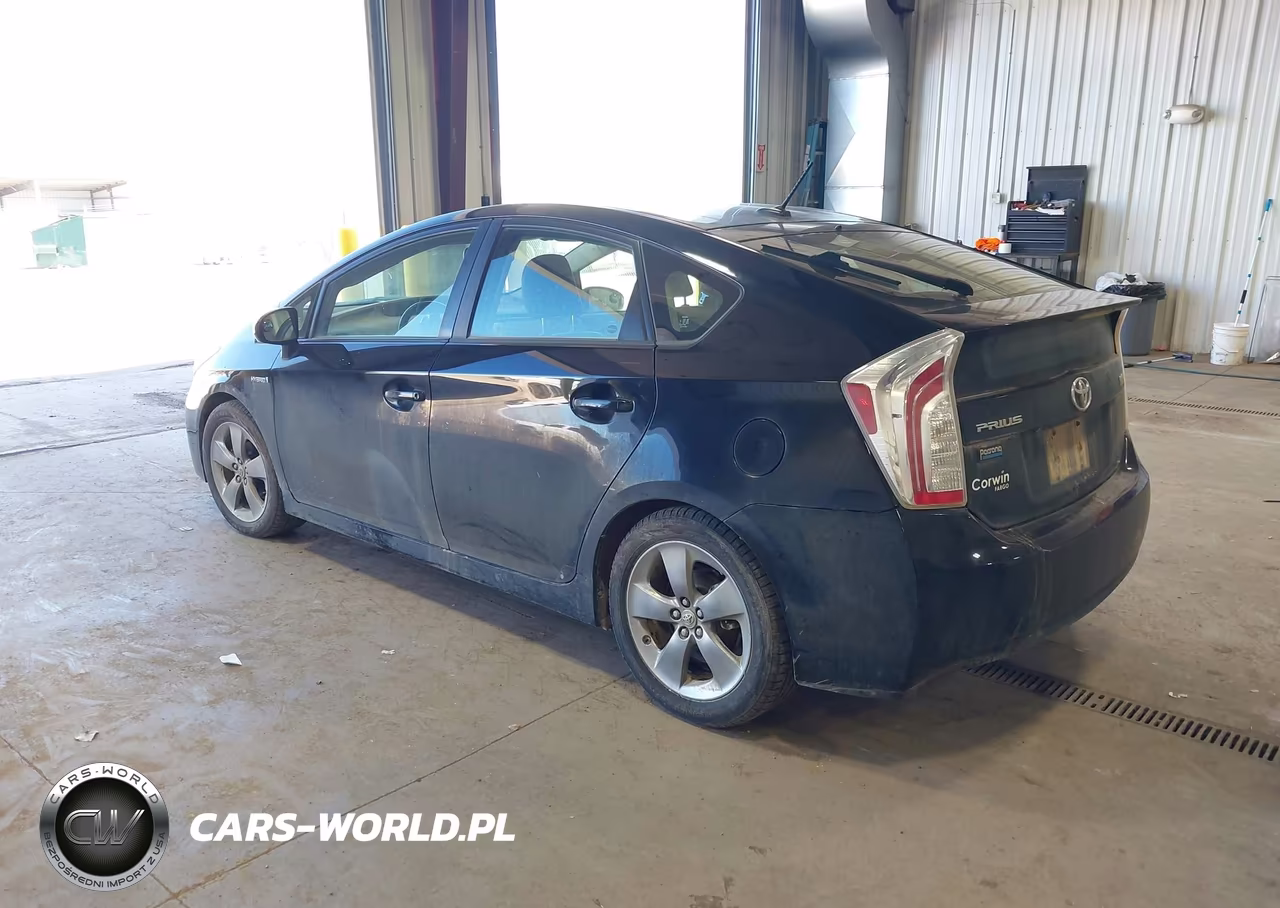 2013 Toyota Prius Three Se VIN:JTDKN3DU1D1656748 - 3