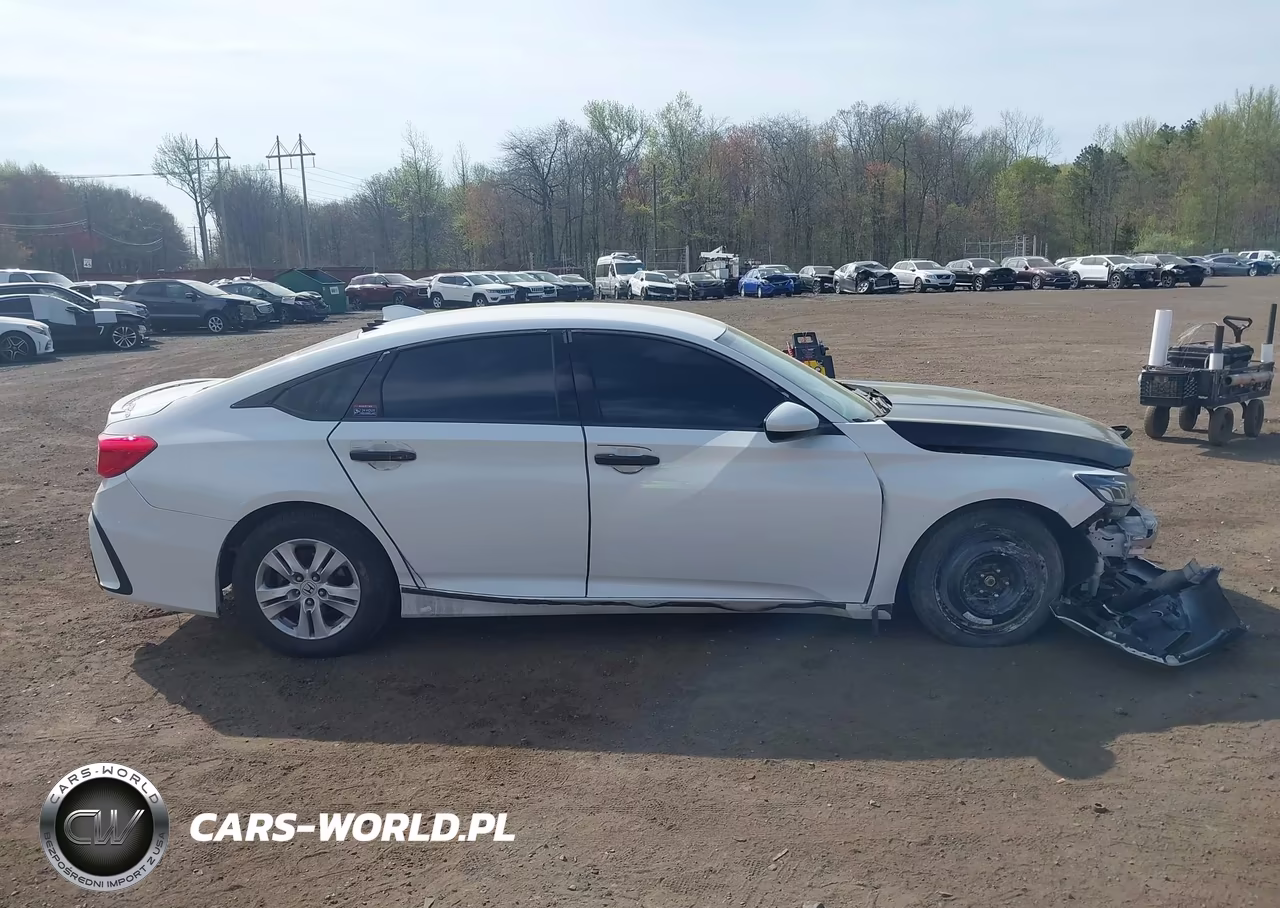 2018 Honda Accord Sport VIN:1HGCV1F34JA255639 - 13
