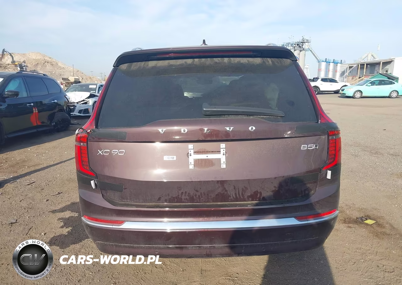 2025 Volvo Xc90 B5 Core VIN:YV4M12PA7S1376357 - 16