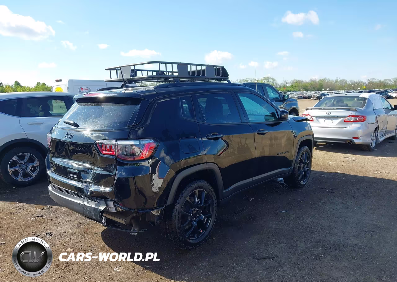 2023 Jeep Compass Altitude 4X4 VIN:3C4NJDBN6PT538041 - 4