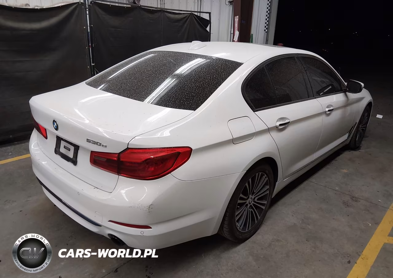 2018 BMW 530E Iperformance VIN:WBAJA9C50JB033676 - 4