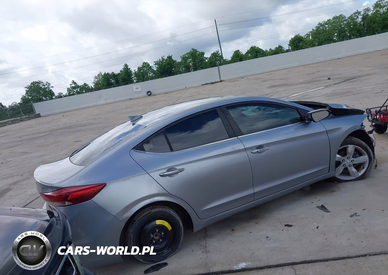 2017 Hyundai Elantra Limited VIN:5NPD84LF5HH013262 - 4