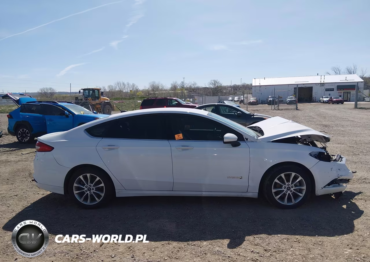 2017 Ford Fusion Hybrid S VIN:3FA6P0UU7HR147033 - 12