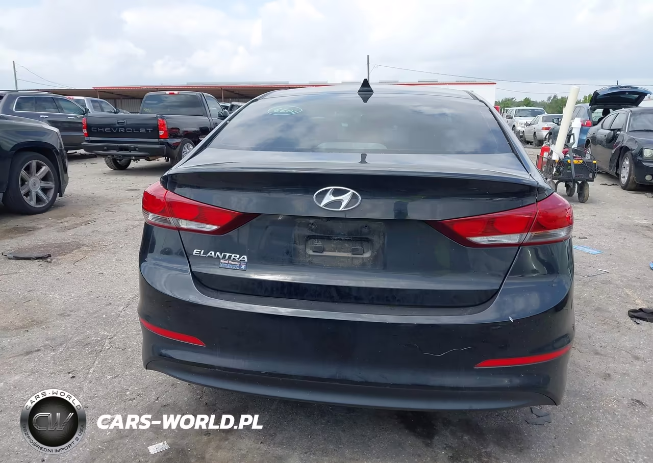 2018 Hyundai Elantra Sel VIN:5NPD84LF1JH393433 - 17