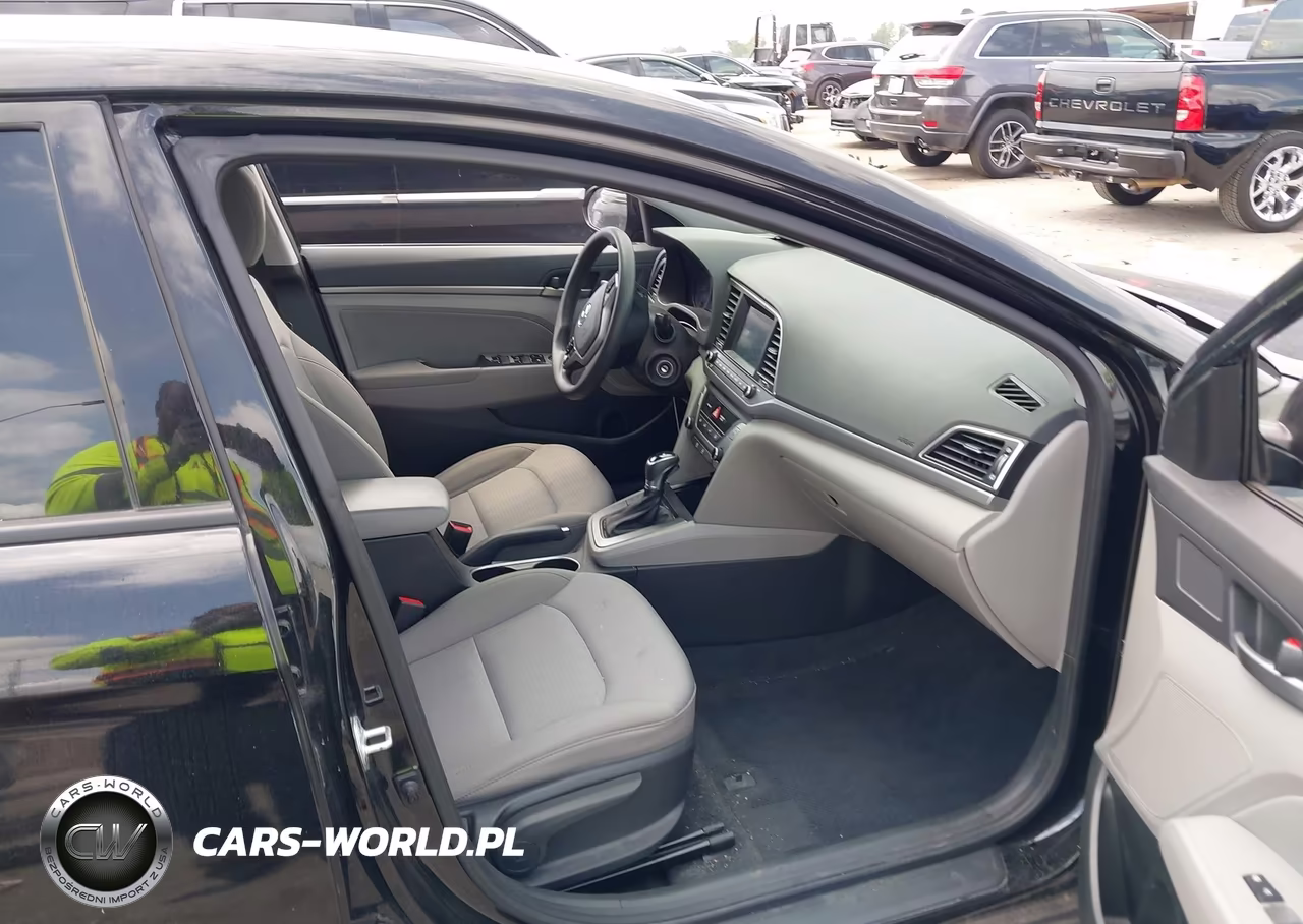 2018 Hyundai Elantra Sel VIN:5NPD84LF1JH393433 - 5