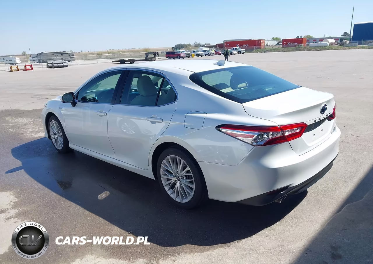 2018 Toyota Camry Hybrid Xle VIN:4T1B21HKXJU006716 - 3