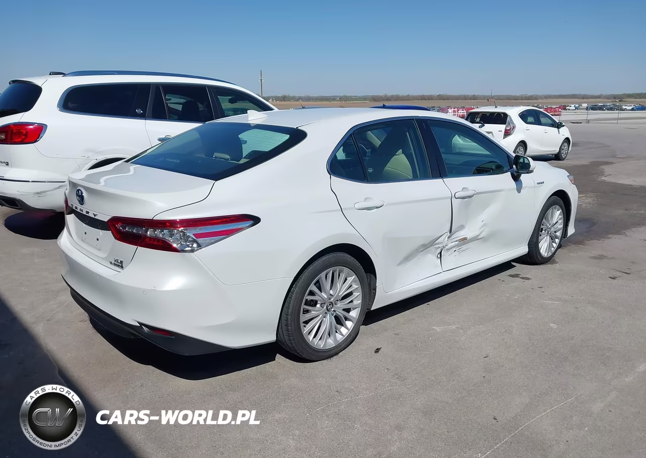 2018 Toyota Camry Hybrid Xle VIN:4T1B21HKXJU006716 - 4