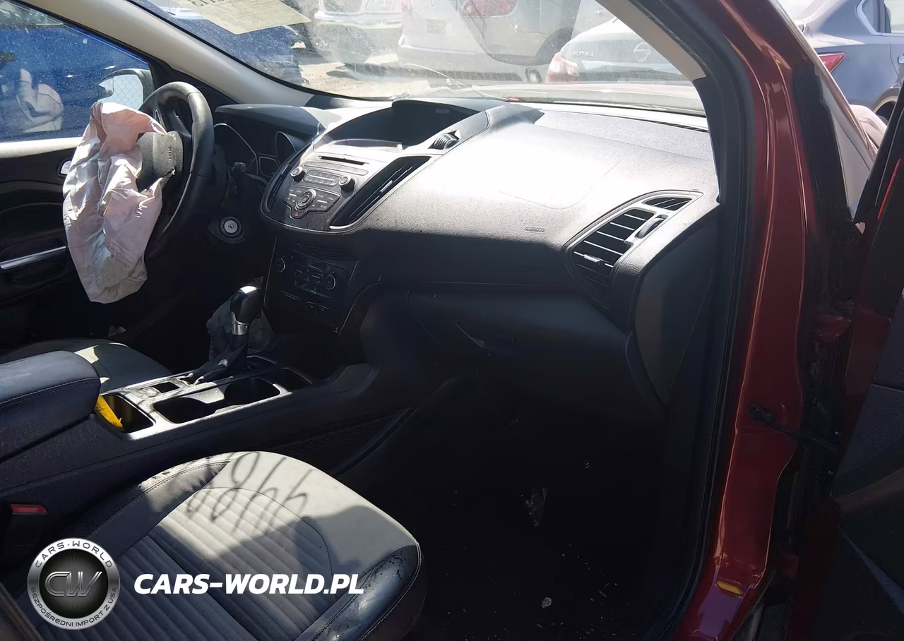 2017 Ford Escape Se VIN:1FMCU0GD9HUB41742 - 5