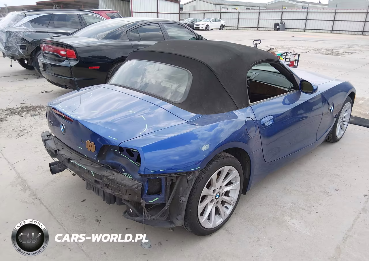 2006 BMW Z4 3.0Si VIN:4USBU53576LX00813 - 4