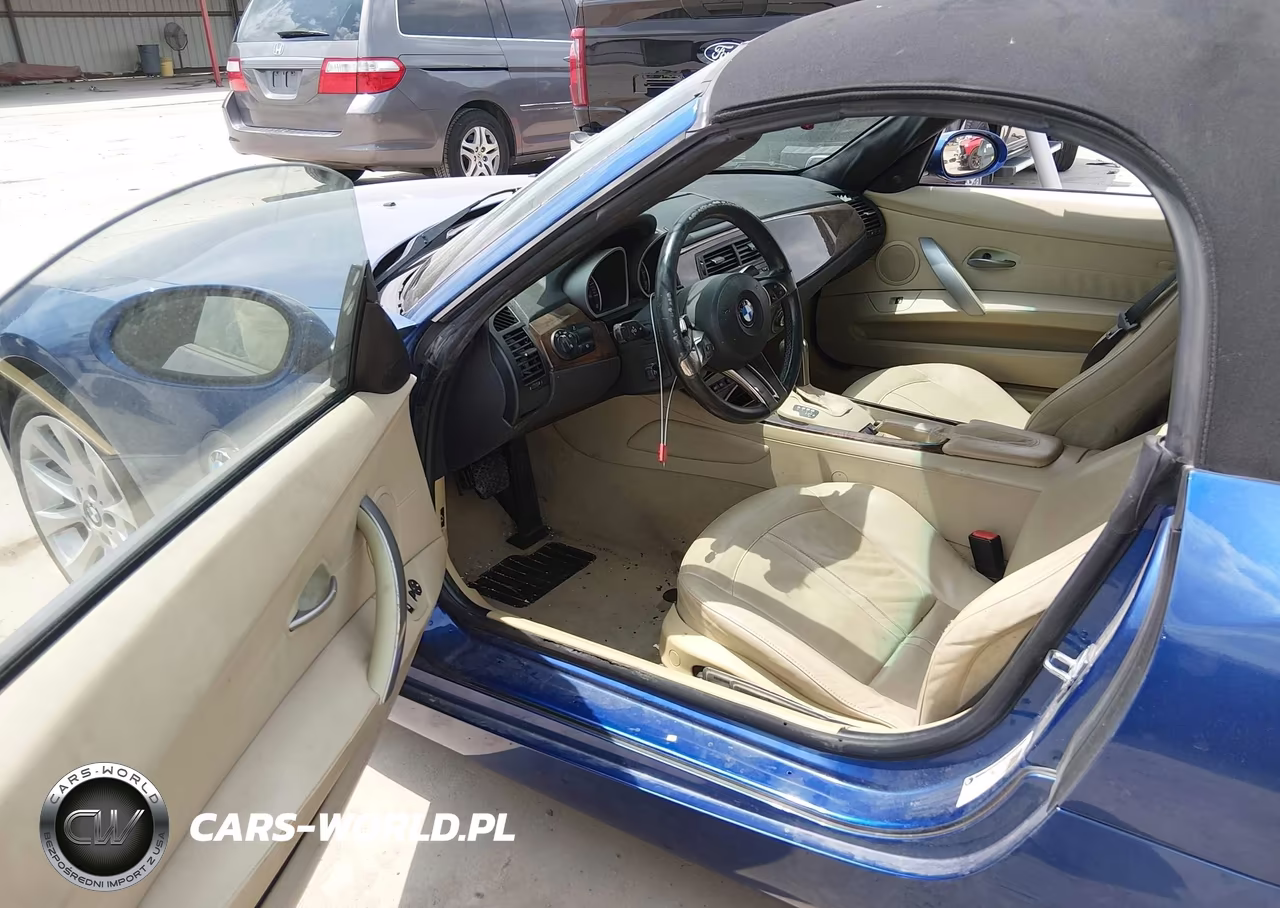 2006 BMW Z4 3.0Si VIN:4USBU53576LX00813 - 5