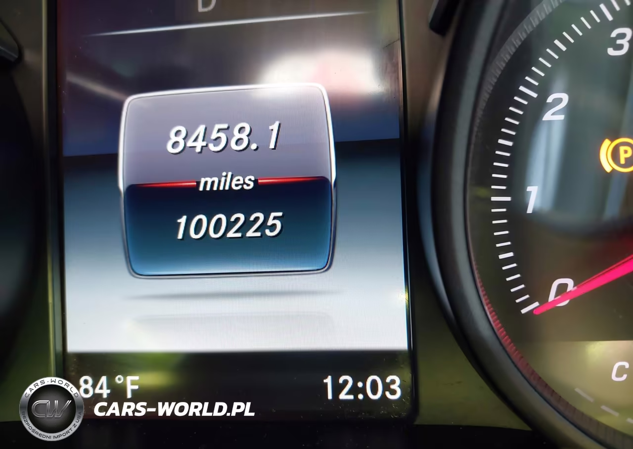 2018 Mercedes-Benz C 300 VIN:55SWF4JB9JU243775 - 15