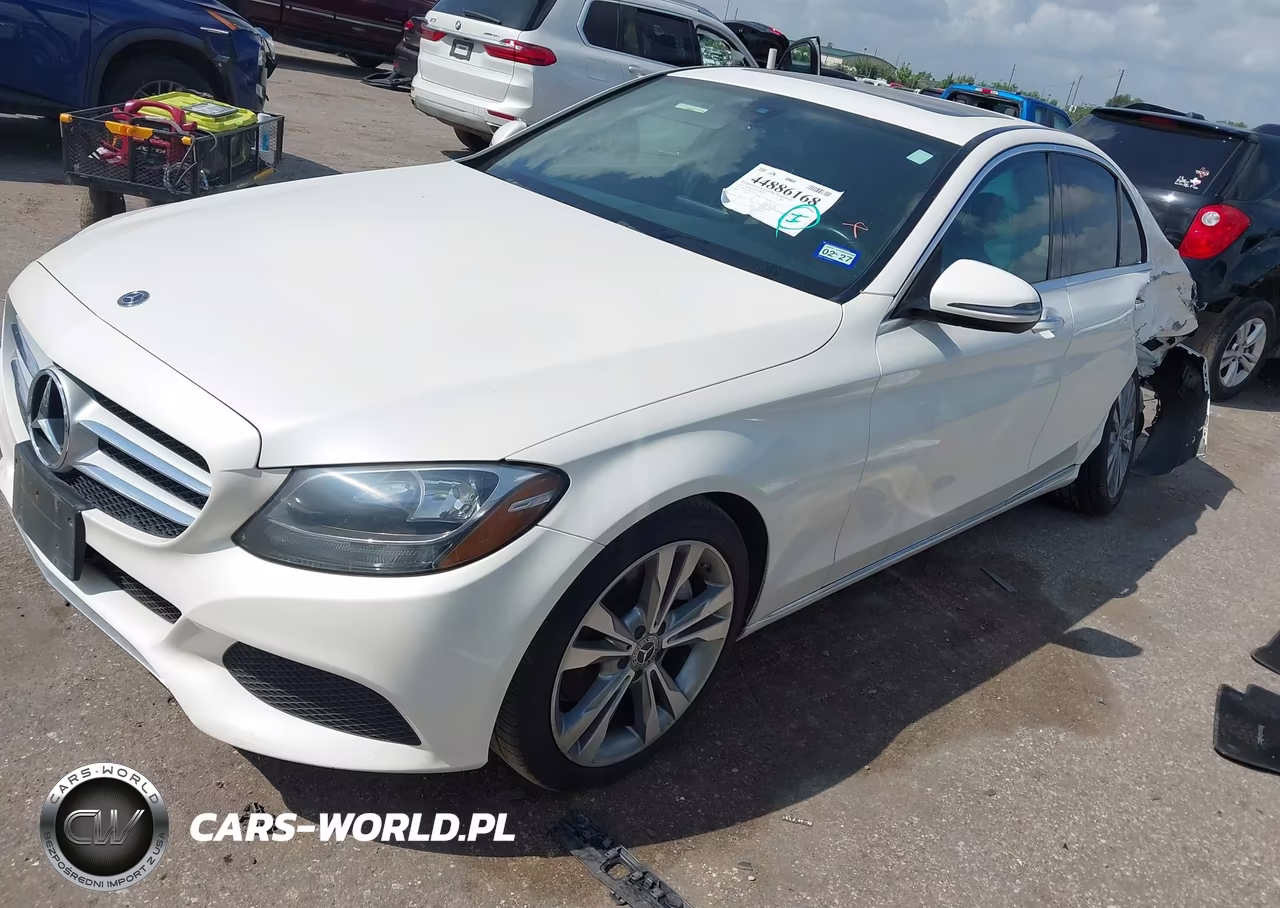 2018 Mercedes-Benz C 300 VIN:55SWF4JB9JU243775 - 2