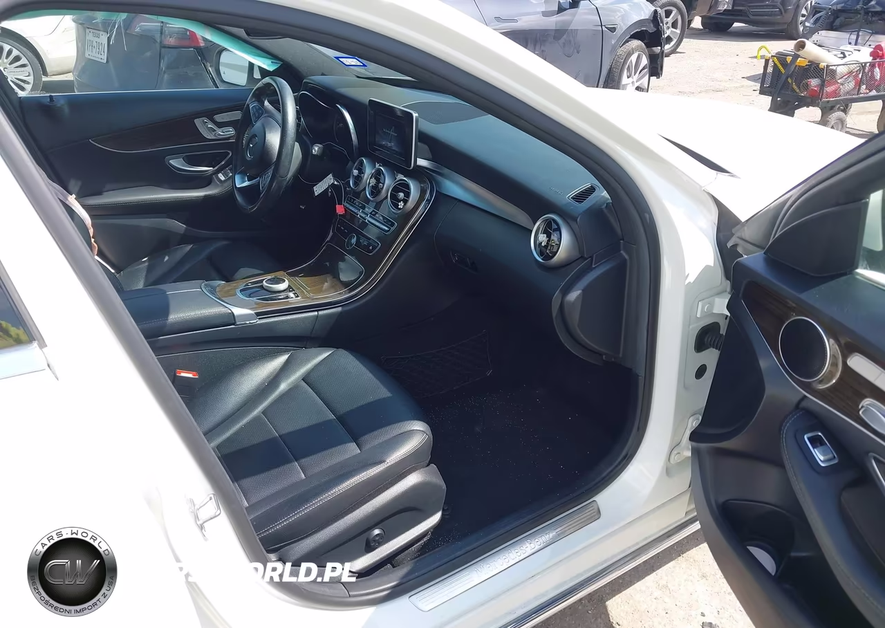 2018 Mercedes-Benz C 300 VIN:55SWF4JB9JU243775 - 5