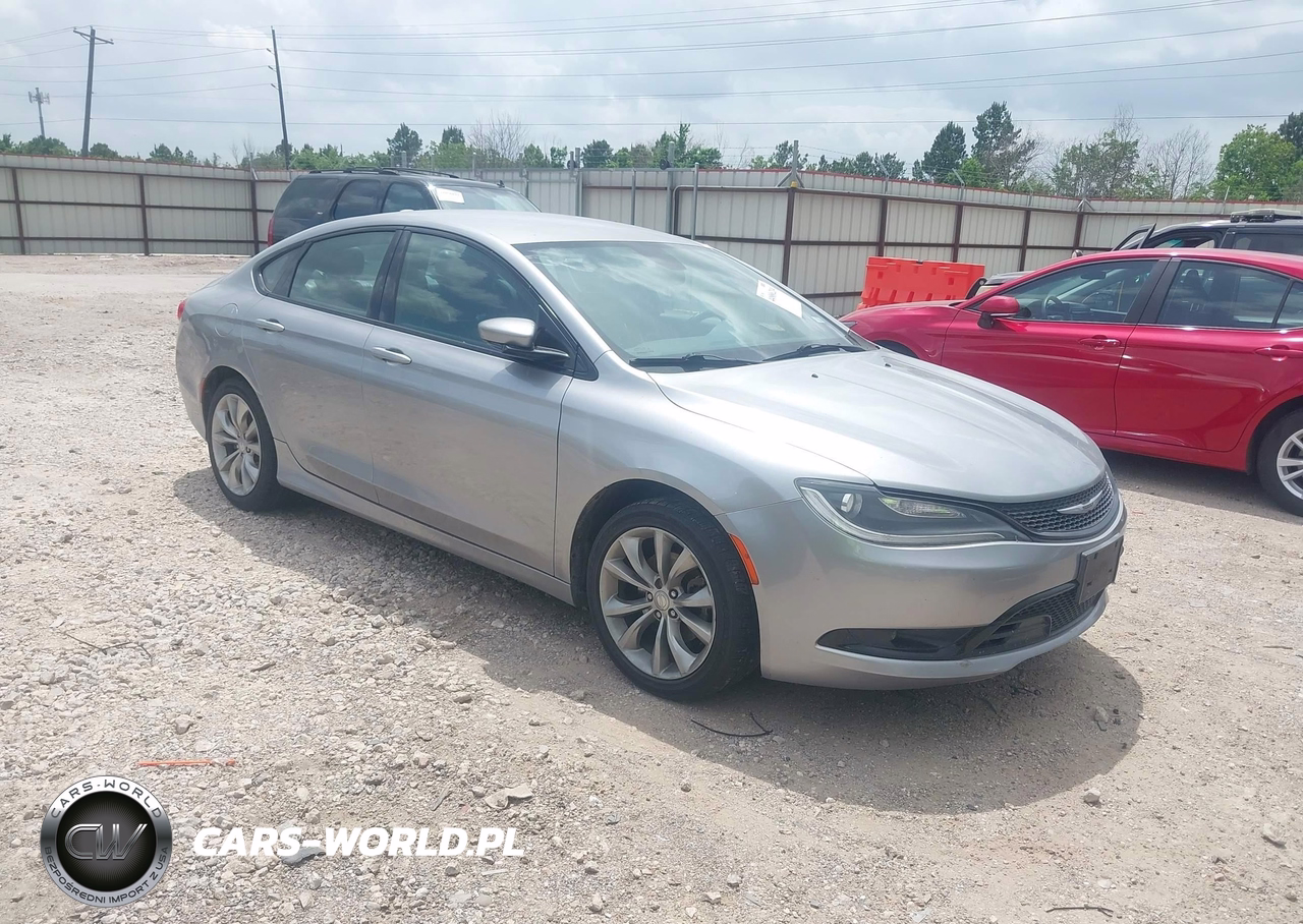 2015 Chrysler 200 S