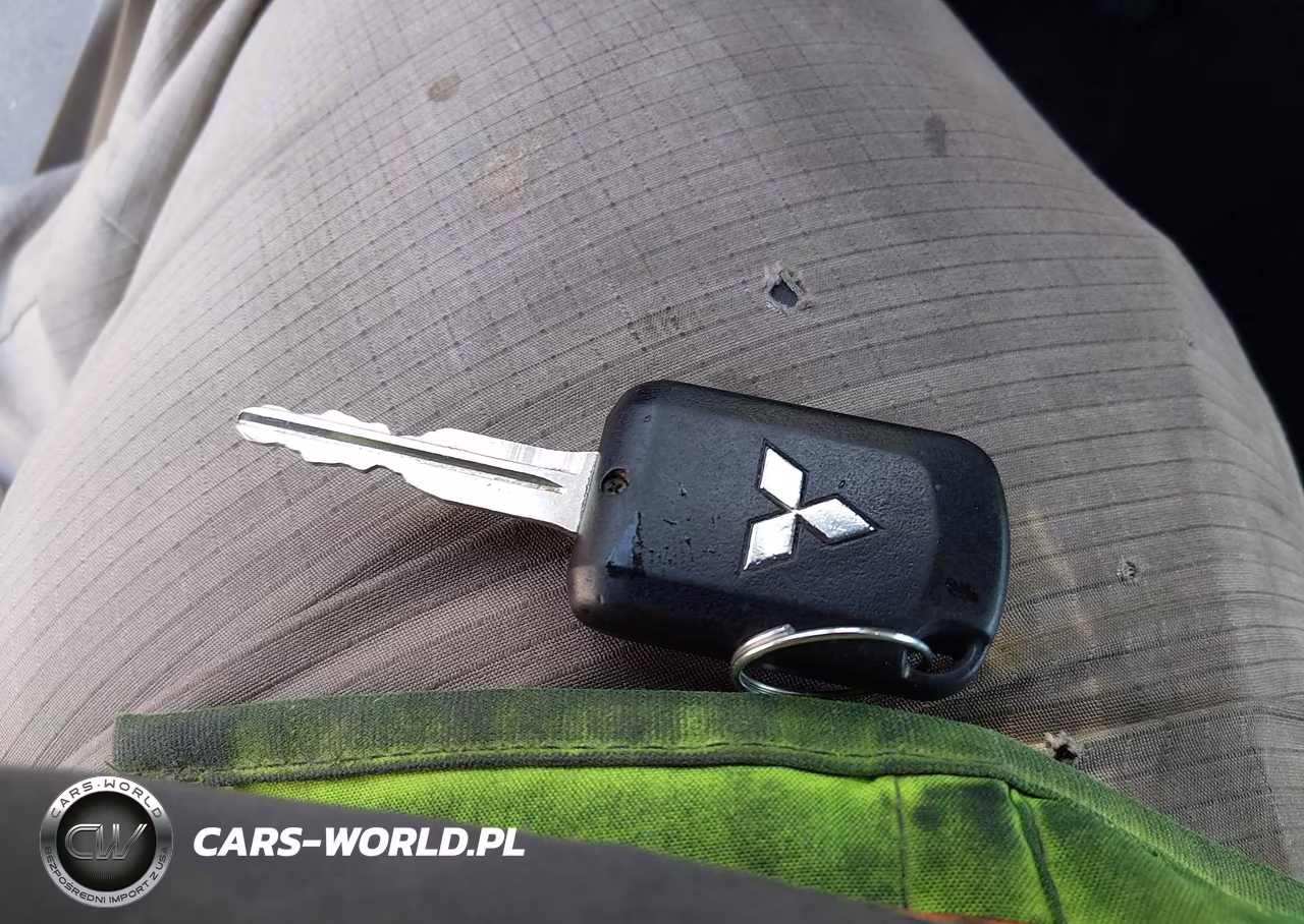 2018 Mitsubishi Outlander Es VIN:JA4AD2A37JZ048552 - 11