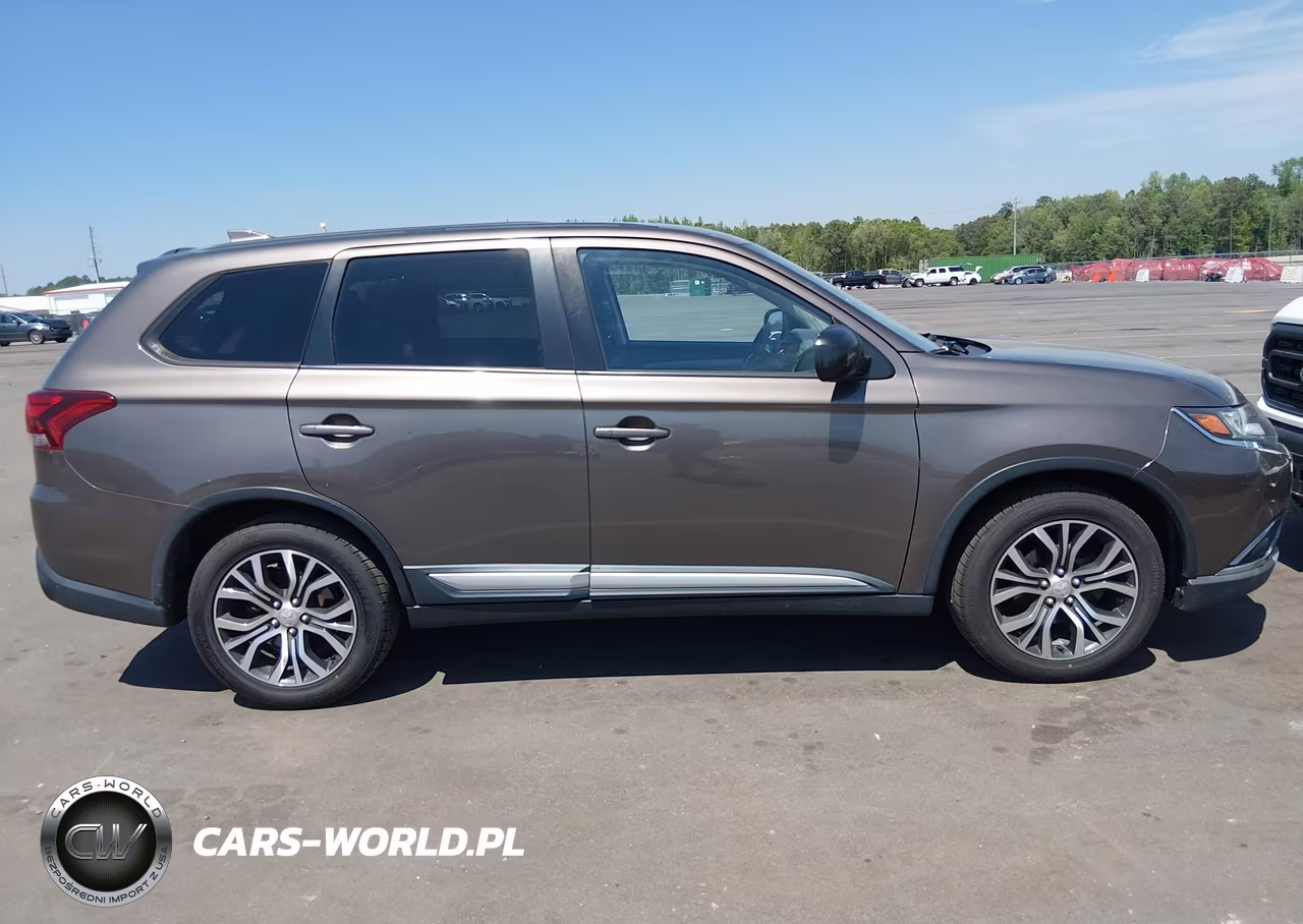 2018 Mitsubishi Outlander Es VIN:JA4AD2A37JZ048552 - 13