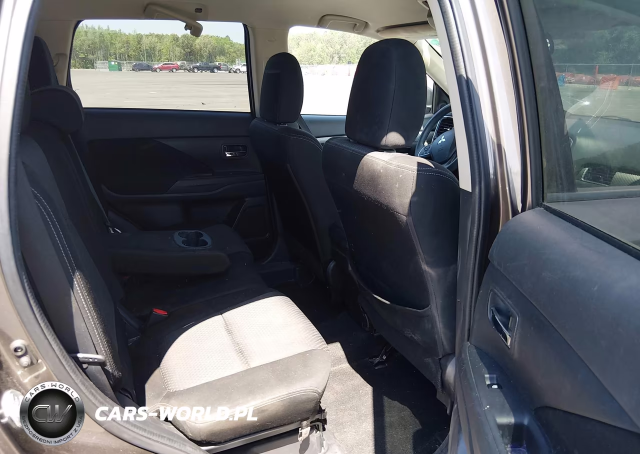 2018 Mitsubishi Outlander Es VIN:JA4AD2A37JZ048552 - 8