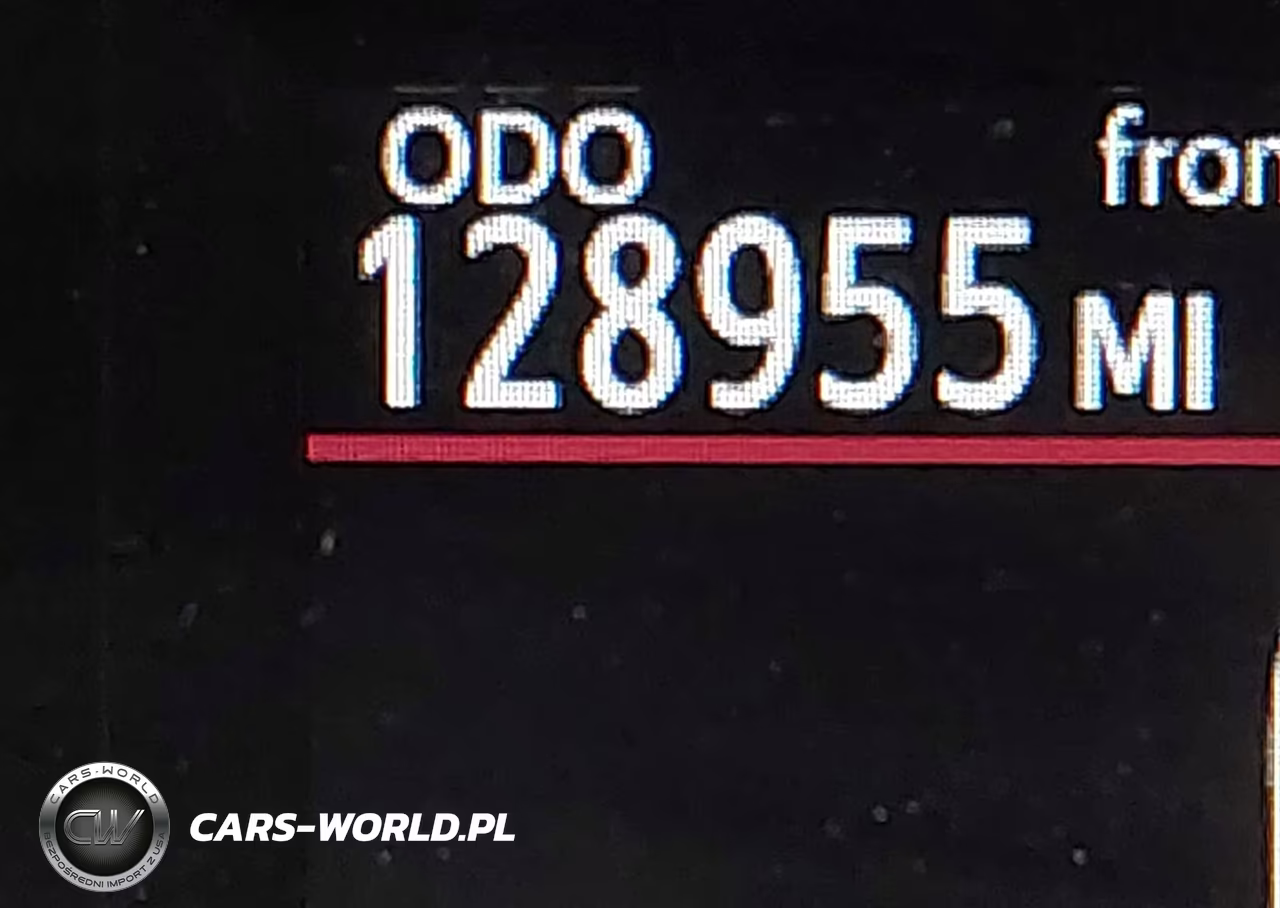 2015 Toyota Prius C Two VIN:JTDKDTB30F1099833 - 15