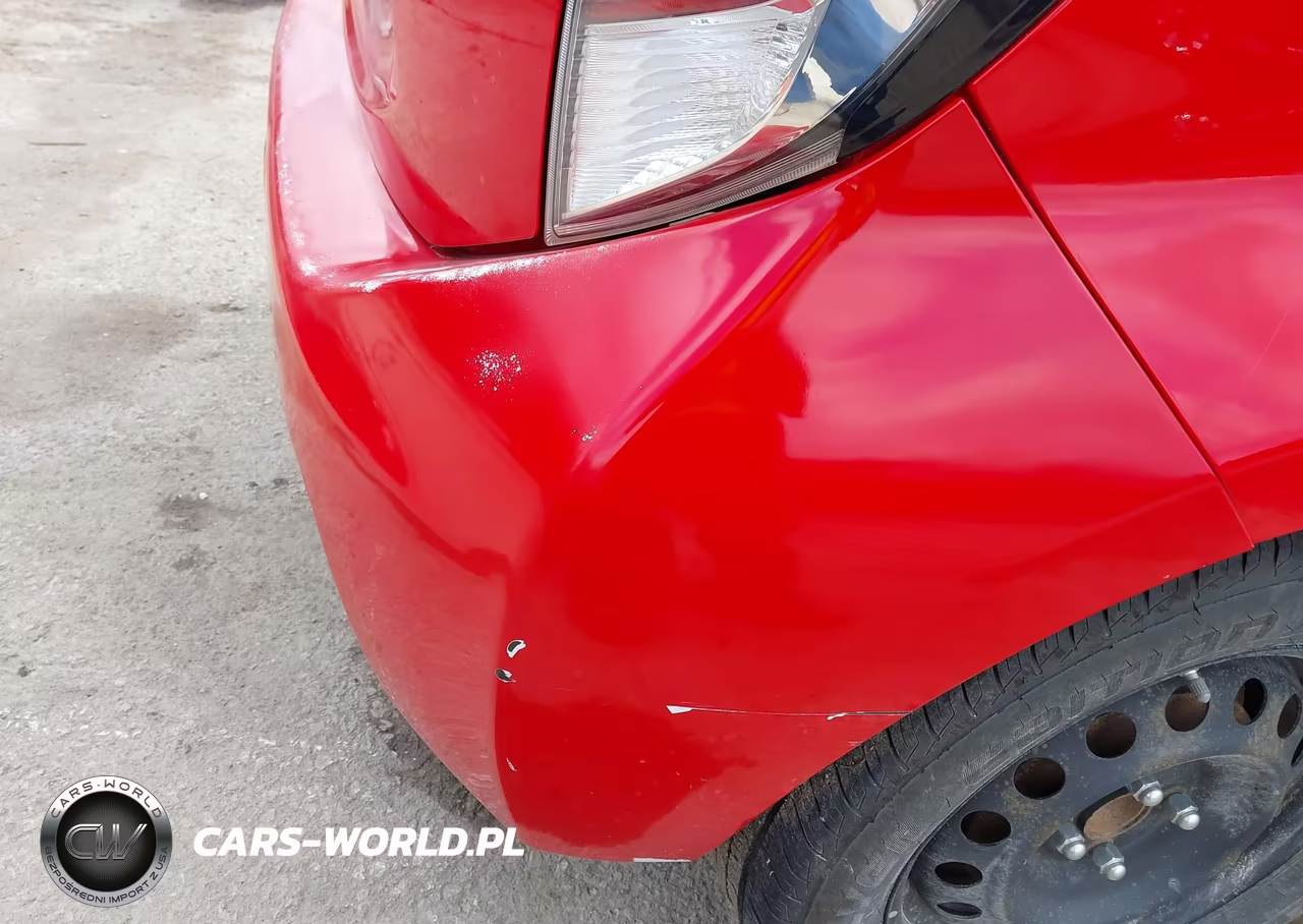 2015 Toyota Prius C Two VIN:JTDKDTB30F1099833 - 19